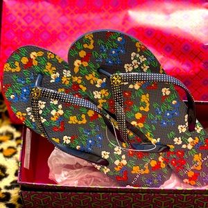 Tory Burch flip flops size 8